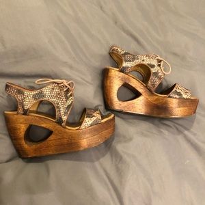Wooden platform sandals